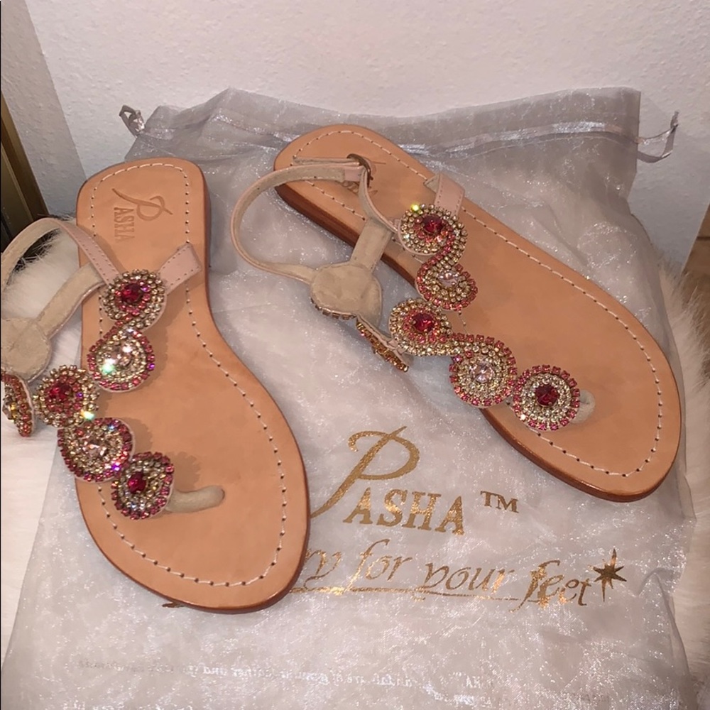 Flats Sandals
